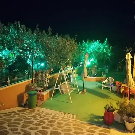 Trizinia View Garden Holiday home *
