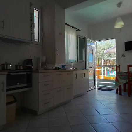 Trizinia View Garden Σπίτι διακοπών Γαλατάς