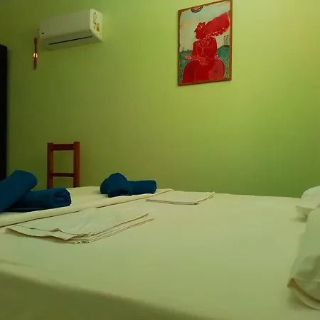 Trizinia View Garden Feriehus *